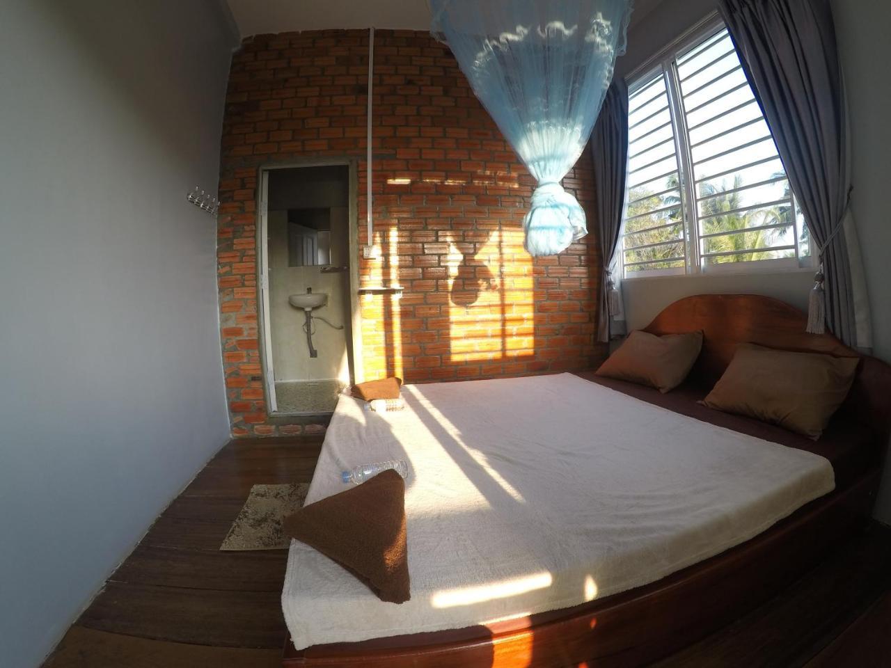 Ing Ing Guesthouse Koh Rong Sanloem Exterior foto